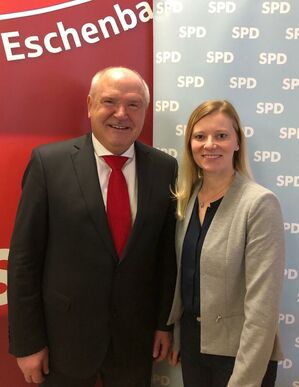SPD-Landratskandidat Peter Lehr mit stellv. Kreisvorsitzenden und Bürgermeisterkandidatin für Schirmitz Nicole Bäumler